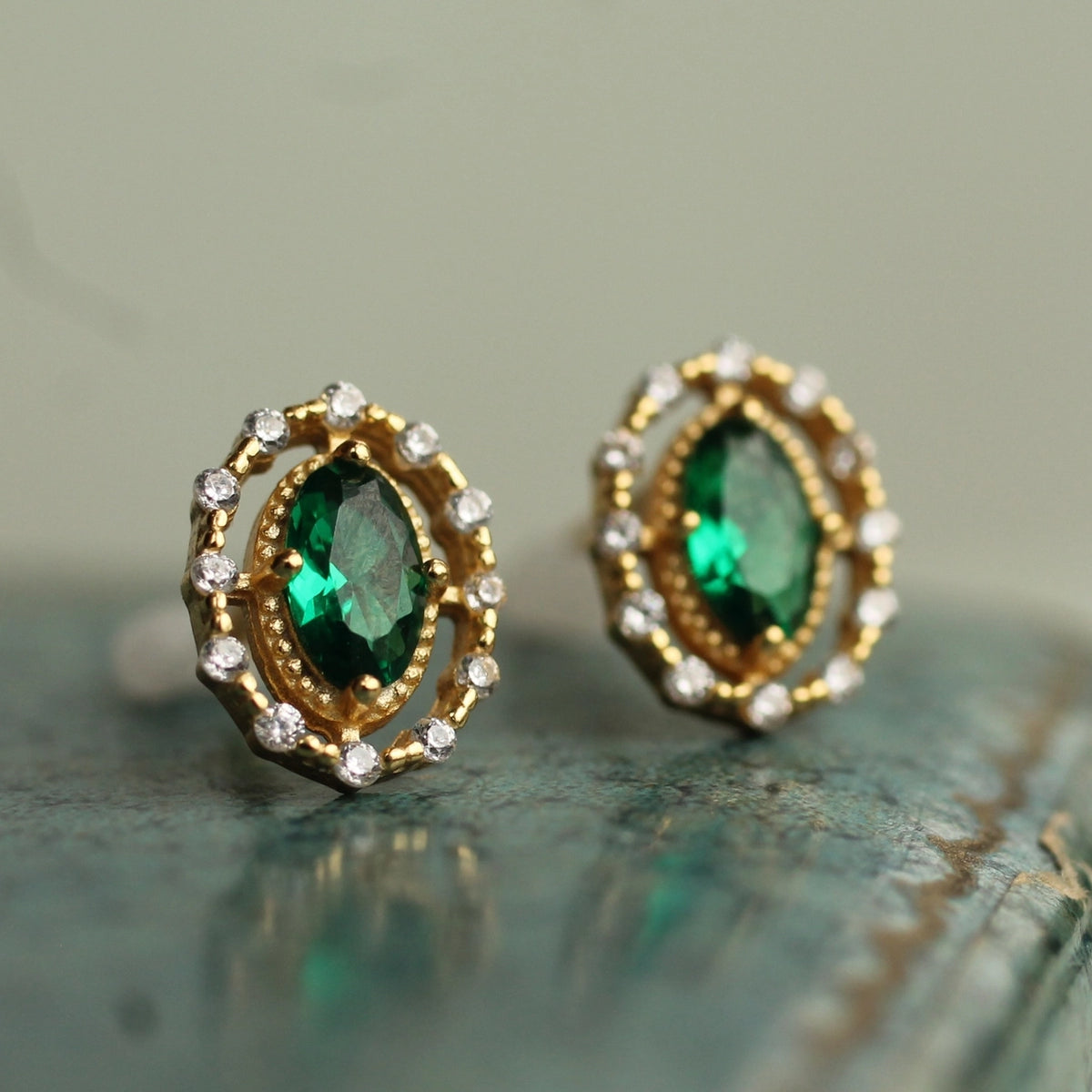 Emerald Oval Antique Stud Earrings