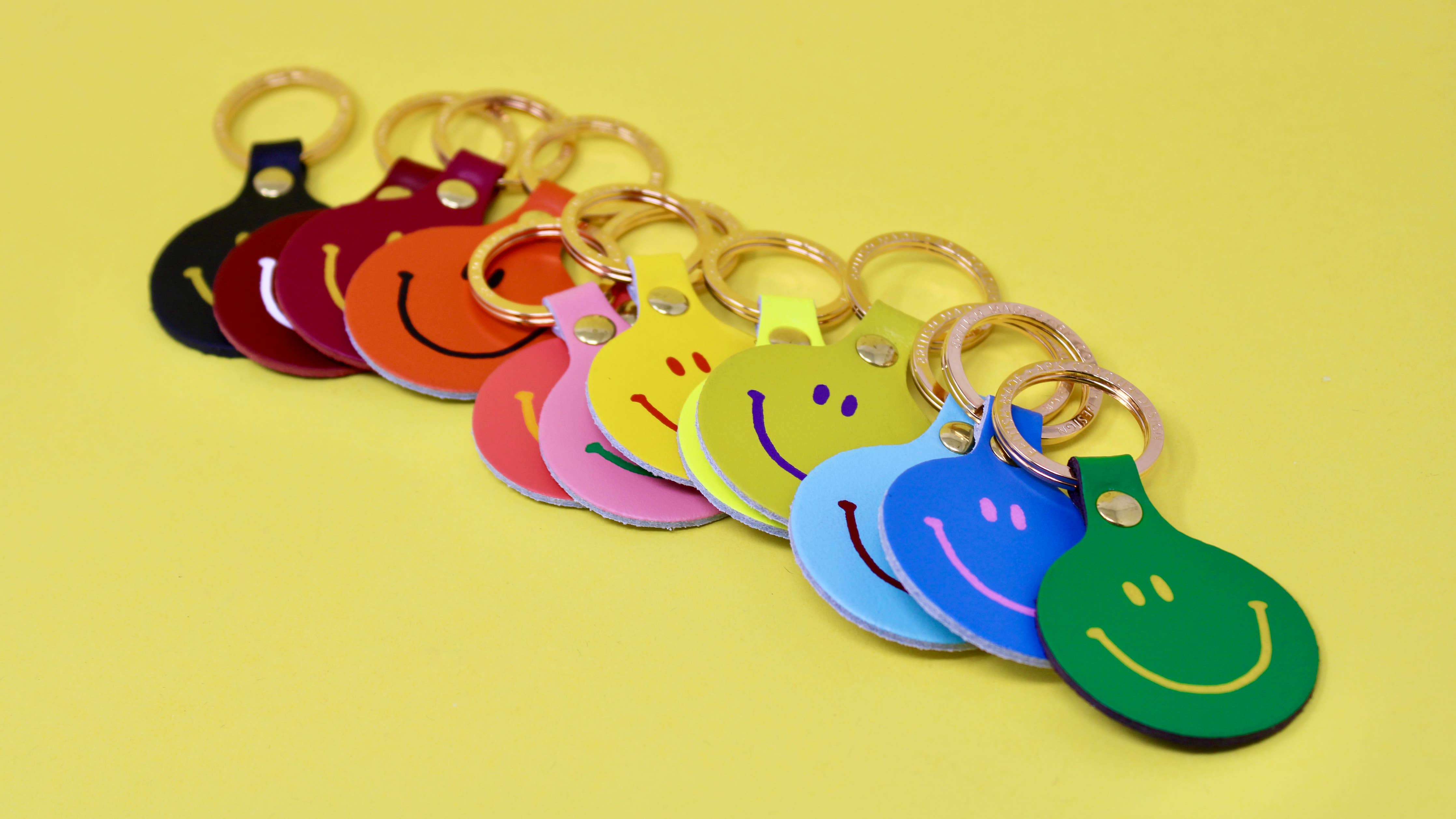Feeling Lush Smilie Face Key Fob - Green