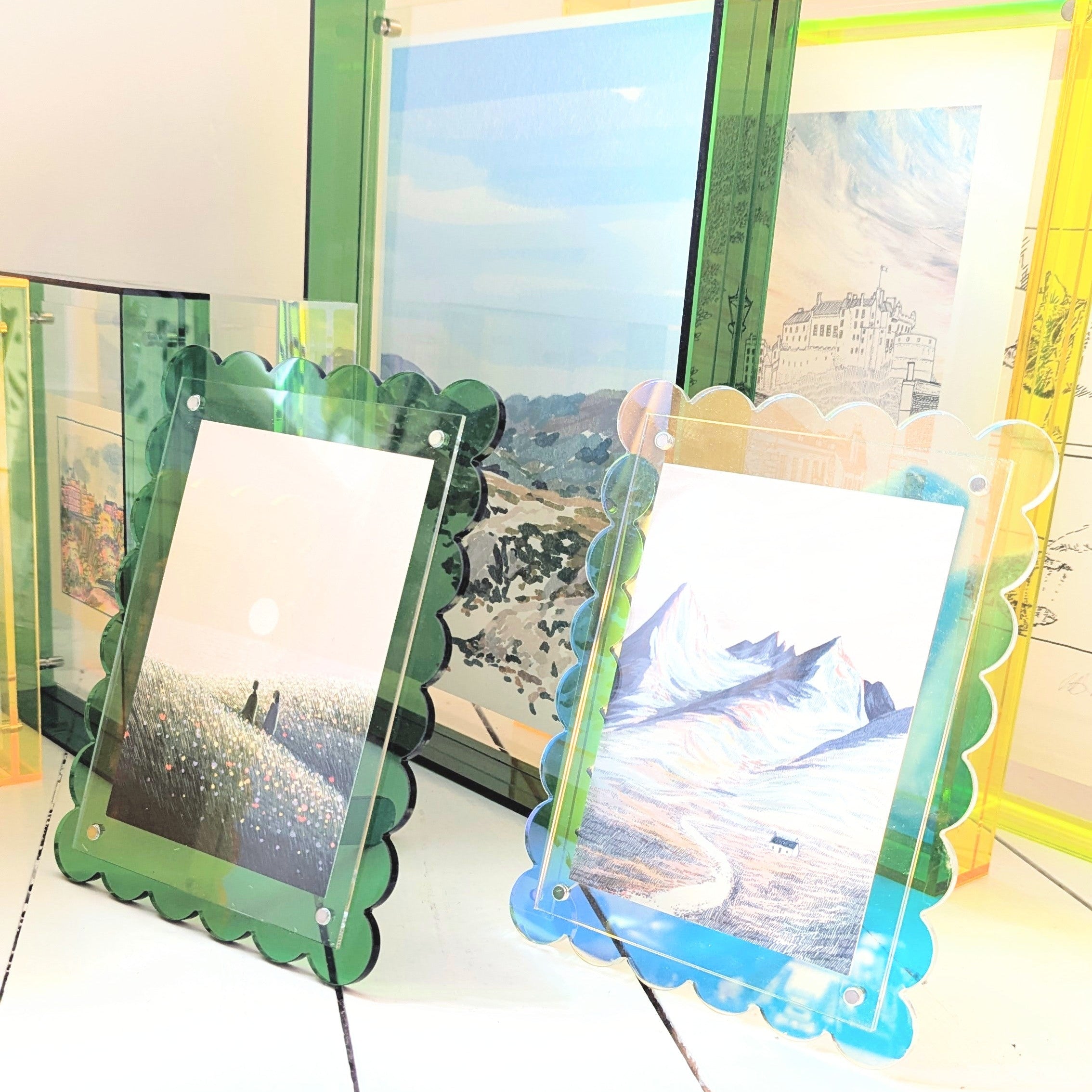 Green Scalloped Acrylic Frame