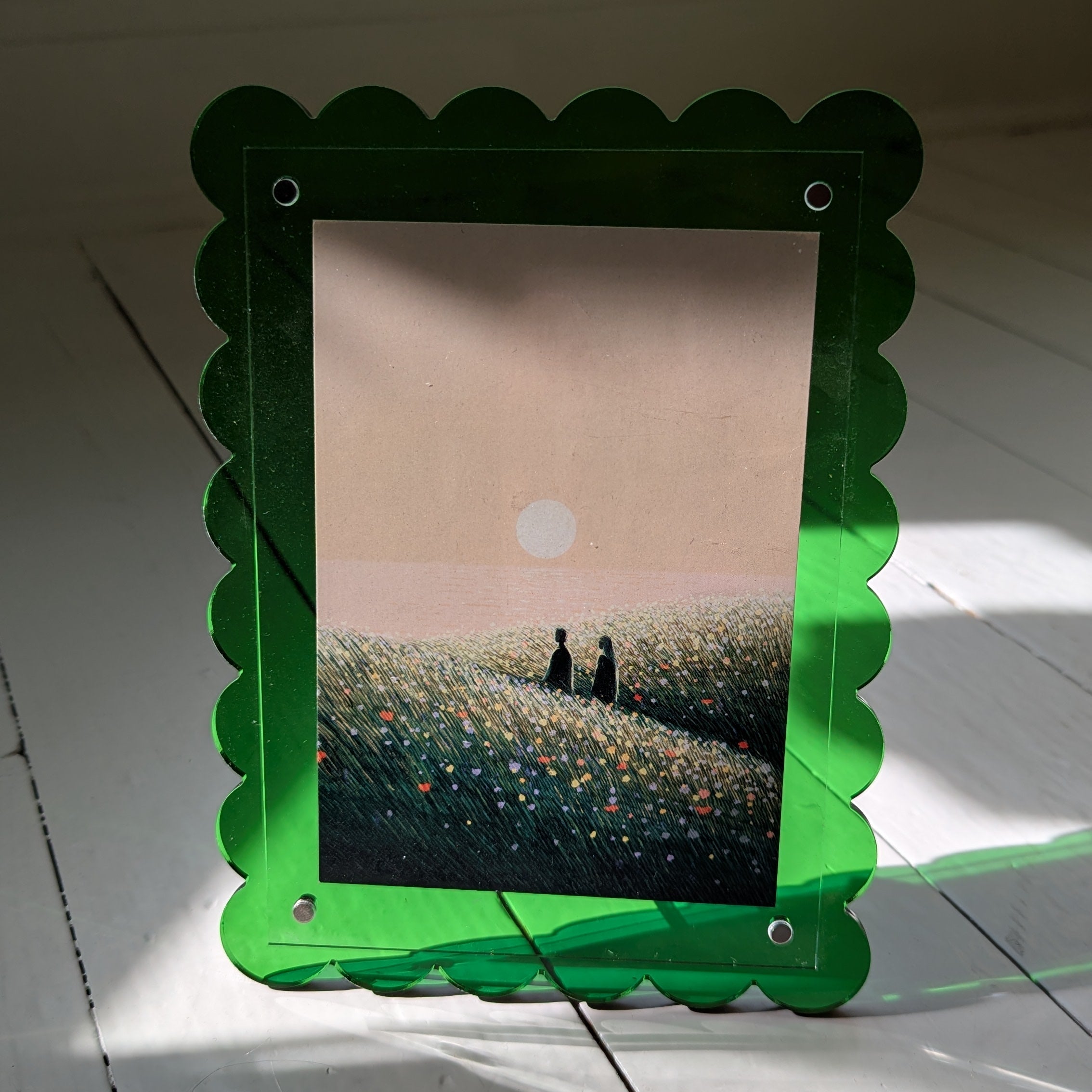 Green Scalloped Acrylic Frame