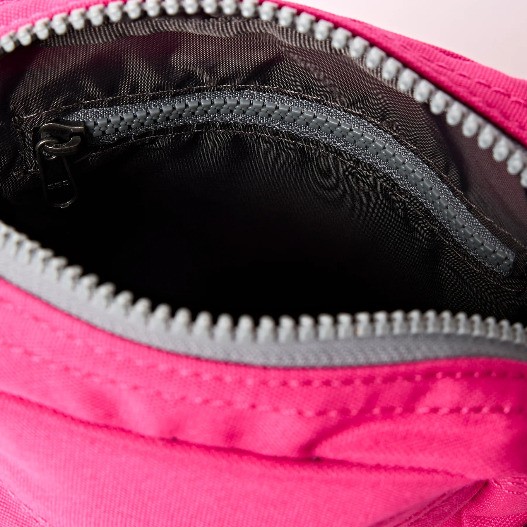 Granita Red Bond Recycled Canvas Bag