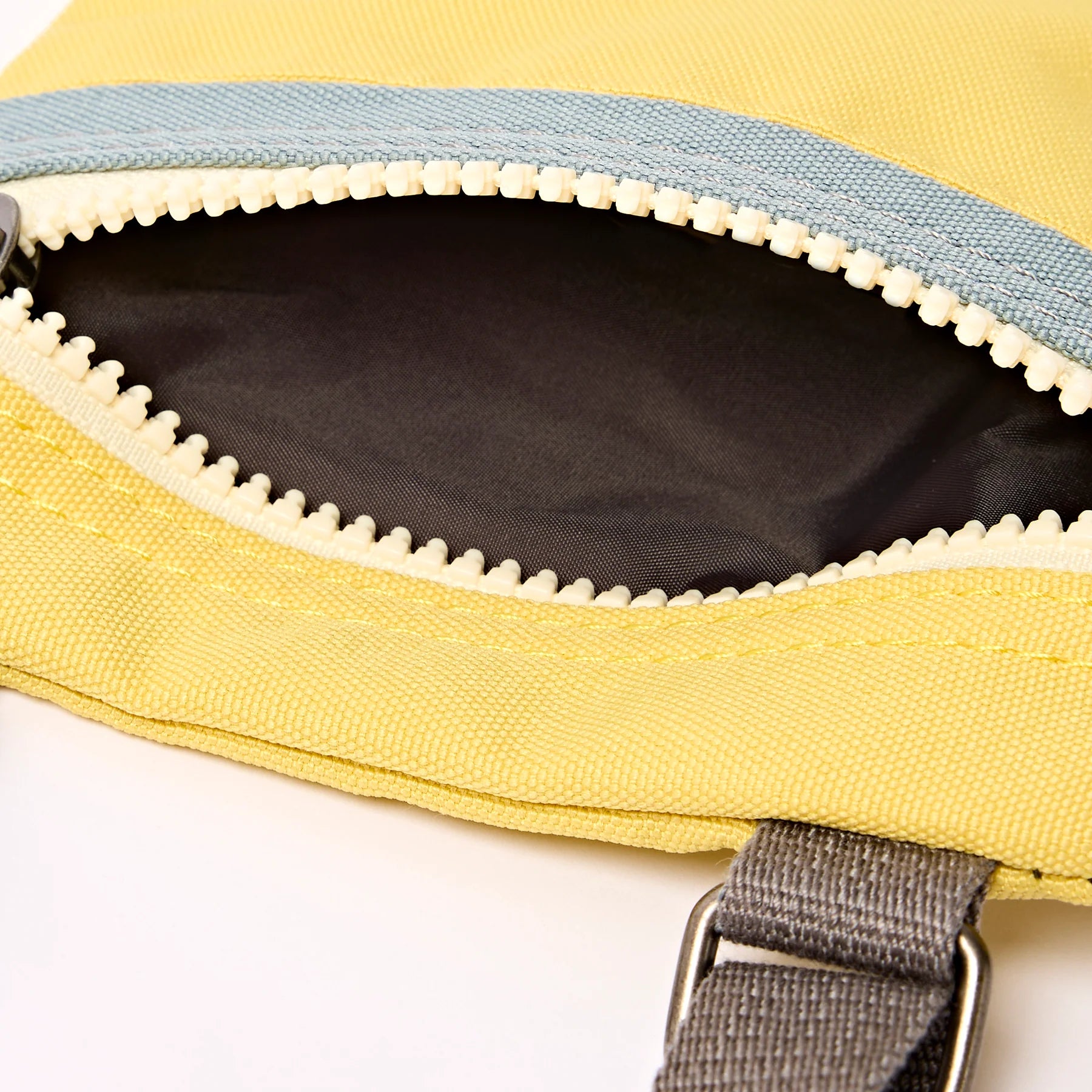 Lemonade Stripe Chelsea Travel Pocket (Canvas)