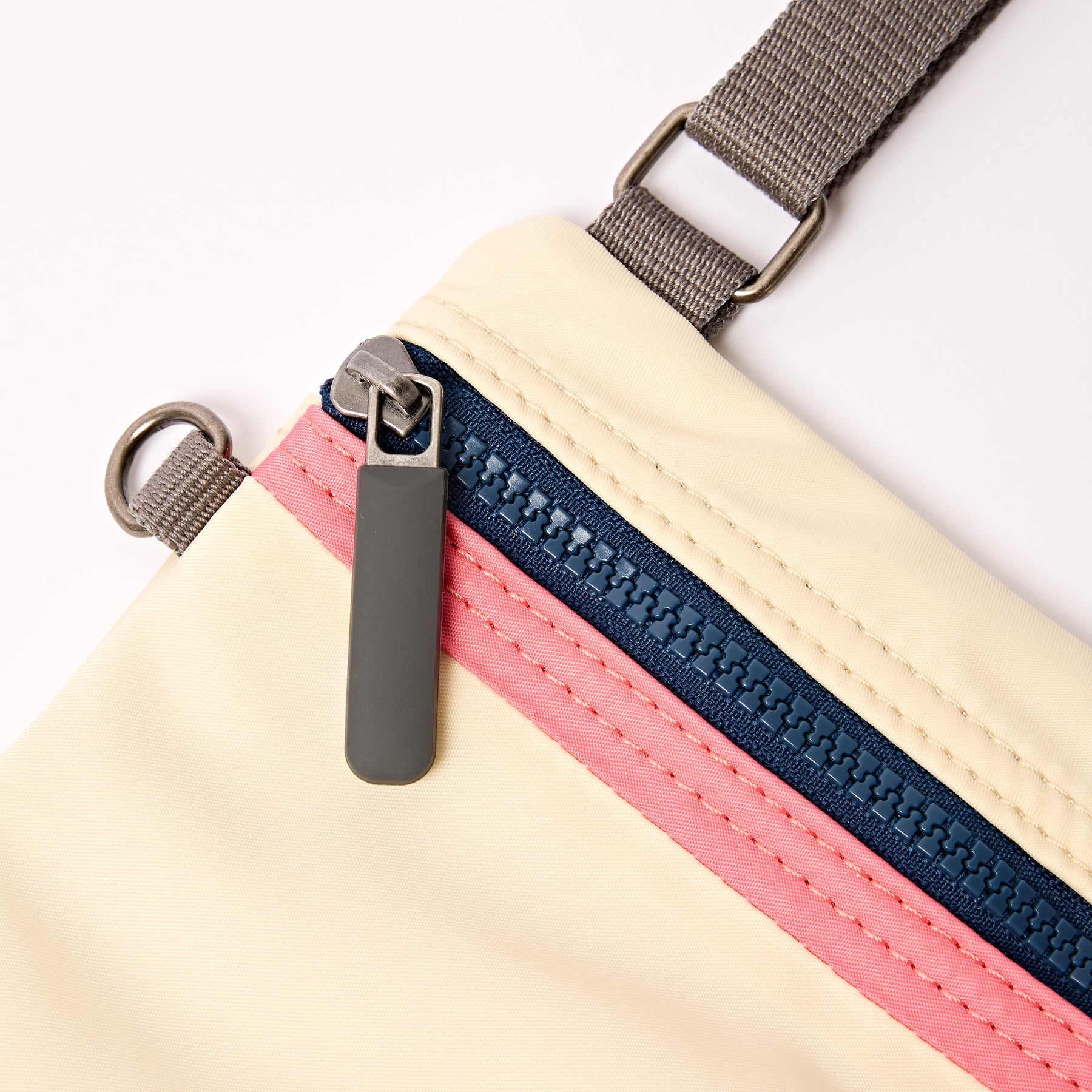 Wax Paper Stripe Chelsea Travel Pocket